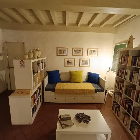 La Vecchia Апартаменты