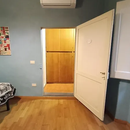 La Vecchia *