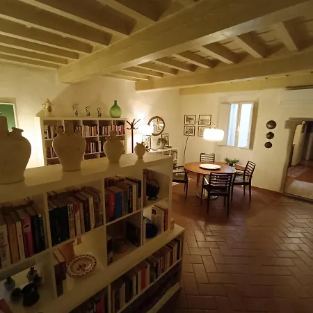 Apartment La Vecchia Florence